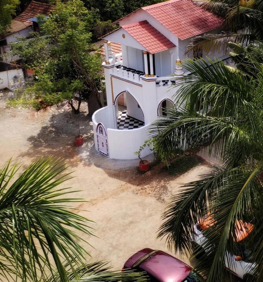 Meena Mahal Cottage Kāraikkudi Buitenkant foto